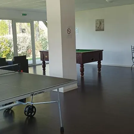 Les Terrasses Vue Et Piscine